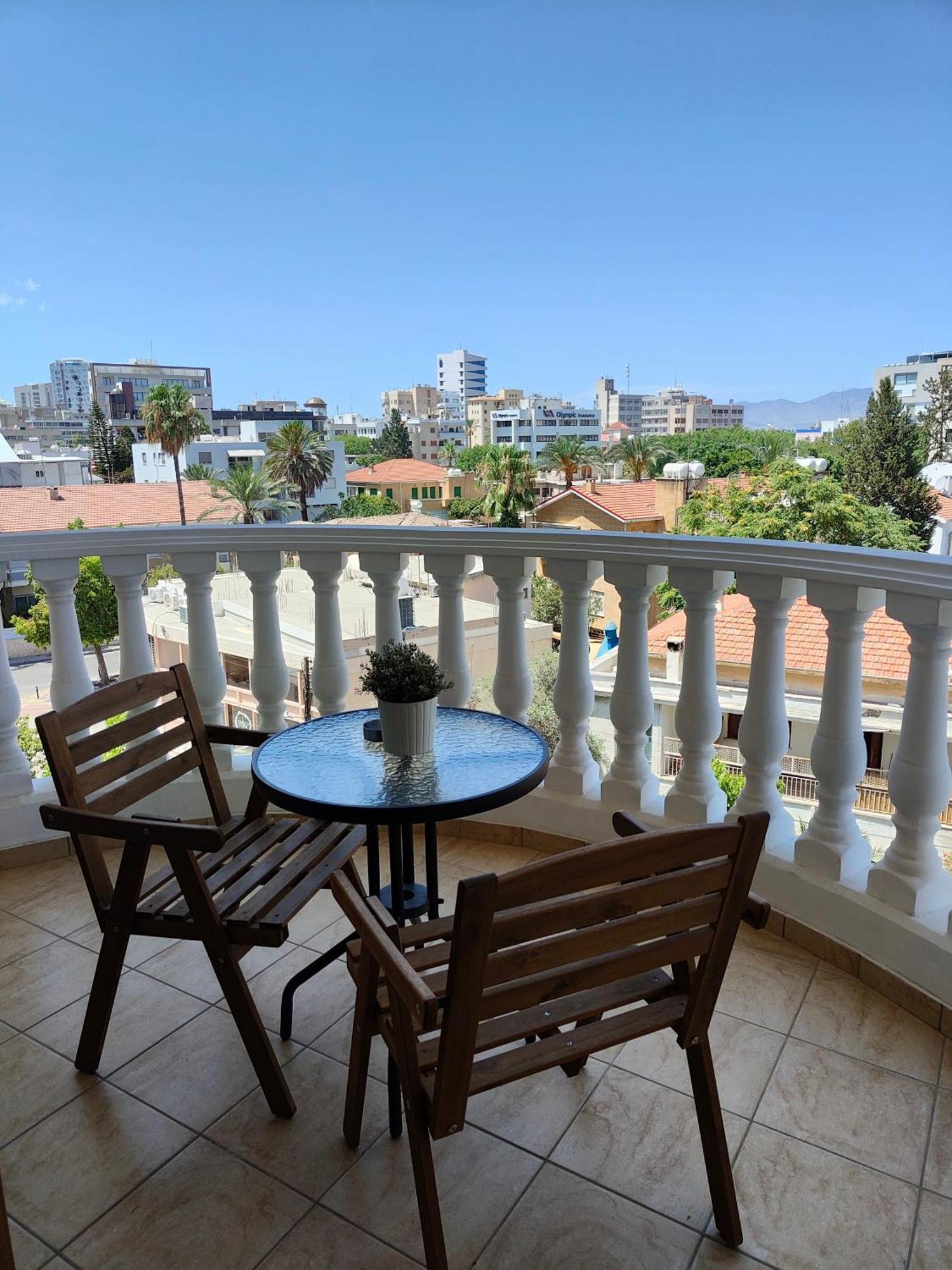 Ευ Ζην Central / Ev Zen Central Nicosia Esterno foto